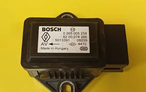 Renault Scenic II - Grand scenic II ESP acceleration yaw rate sensor 0265005259 8200074266