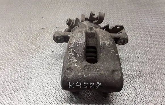 Opel Zafira B Rear brake caliper