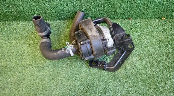 Renault Arkana Water pump 210118638R