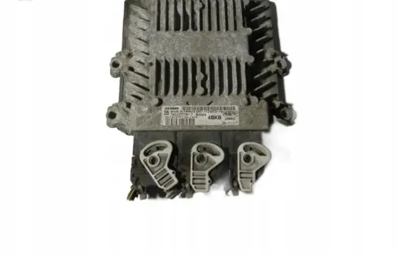 Ford Focus C-MAX Engine control unit/module 6M5112A650YB