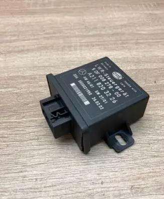 Mercedes-Benz E W211 Light module LCM A2118203226 5DF00827800