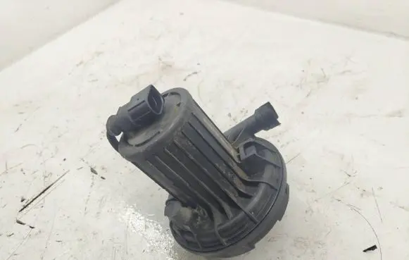 Audi A6 S6 C6 4F Secondary air pump 06A959253B