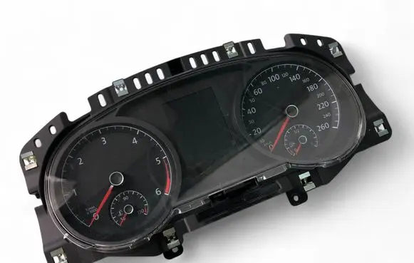 Volkswagen Golf VII Speedometer (instrument cluster) 5G1920741