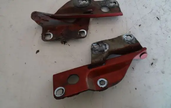 Nissan Pathfinder R51 Engine bonnet/hood hinges
