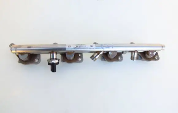 Mercedes-Benz CLS C218 X218 Fuel main line pipe A2780703495 A2780780645