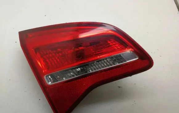 Opel Meriva B Tailgate rear/tail lights 13260838