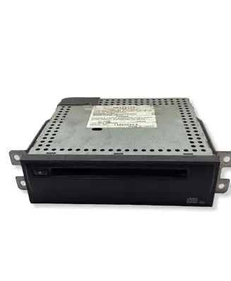 Mitsubishi Pajero Radio/CD/DVD/GPS head unit MR372110