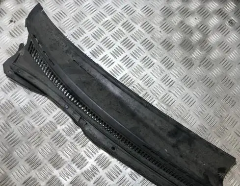 Toyota Corolla E120 E130 Wiper trim 5570802150 55708-02150