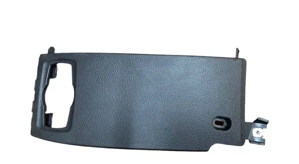 Dashboard lower bottom trim panel