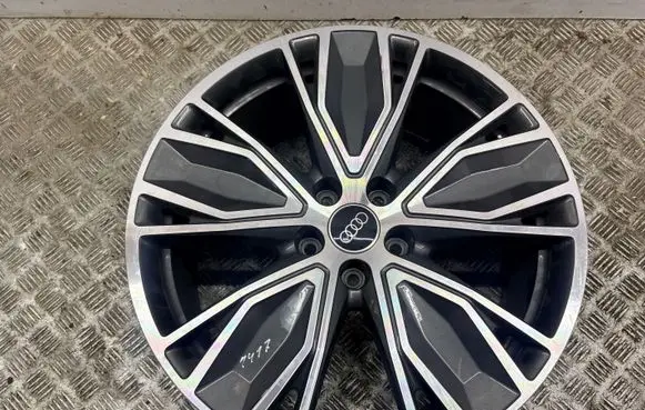 Audi A5 R19 alloy rim 8B3601025AT