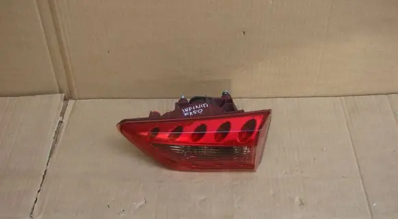 Infiniti QX70 S51 Tailgate rear/tail lights DO58