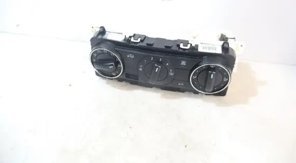 Mercedes-Benz B W245 Interior fan control switch 