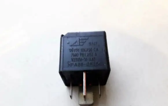 Ford Galaxy Other relay 7M0951253A 95VW10K705CA