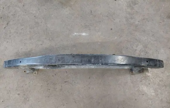Skoda Superb B5 (3U) Front bumper cross member