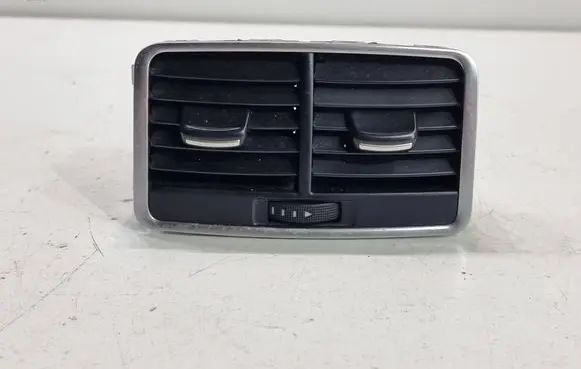 Audi A6 S6 C6 4F Rear air vent grill 4F0819203C