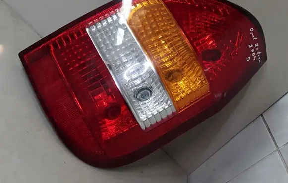 Opel Zafira A Rear/tail lights 62281