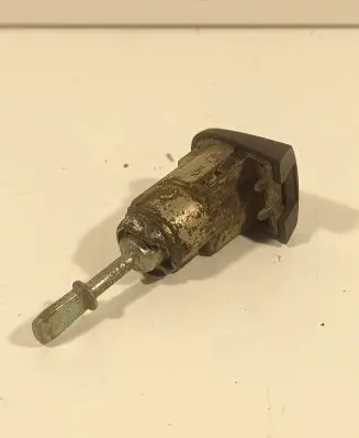 Volkswagen Golf IV Front door lock (next to the handle) 1U0837167