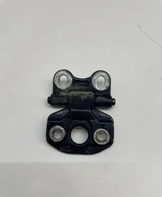 Mercedes-Benz E W210 Front door upper hinge