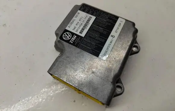 Volkswagen PASSAT B6 Airbag control unit/module 5N0959655J 391240 20H13S1916