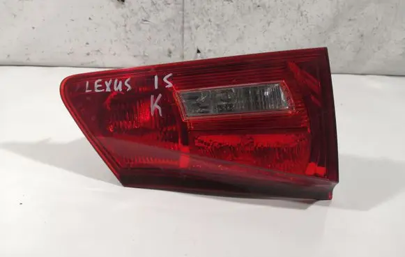 Lexus IS 220D-250-350 Tailgate rear/tail lights