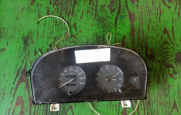 Citroen Berlingo Speedometer (instrument cluster) 09021492020