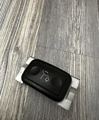 Tailgate opening switch