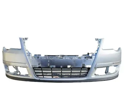 Volkswagen PASSAT B6 Front bumper 3C0807221A