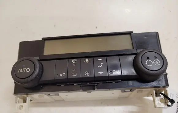 Renault Laguna II Climate control unit 8200575240
