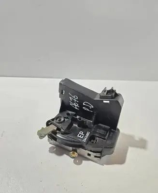 Opel Combo C Front door lock 24434883