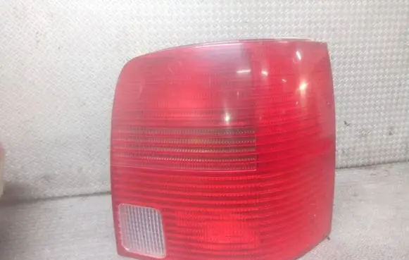 Volkswagen PASSAT B5 Rear/tail lights 3B9945112F