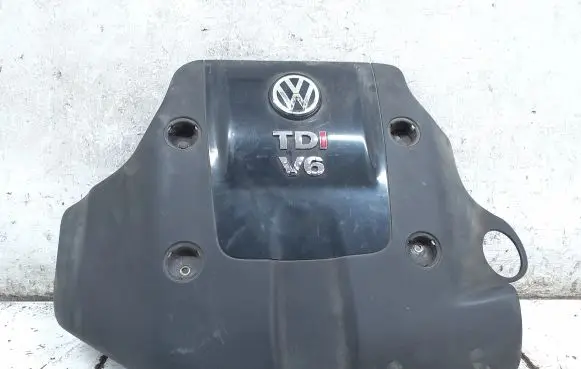 Volkswagen PASSAT B5 Engine cover (trim) 059103925H