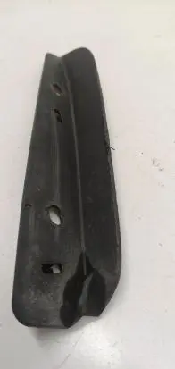 Front bumper lip
