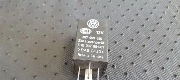Volkswagen Sharan Other relay 357959485 5HE007591-01