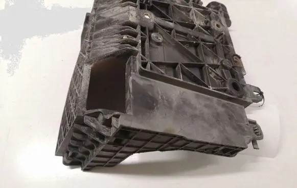 Renault Scenic II - Grand scenic II Battery tray