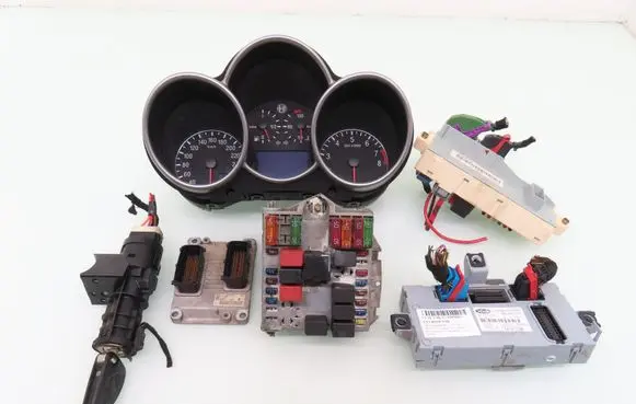 Alfa Romeo 147 Engine control unit/module ECU 51711427 0261207728 46558758