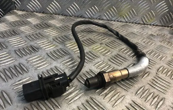 BMW 6 E63 E64 Lambda probe sensor 7836394
