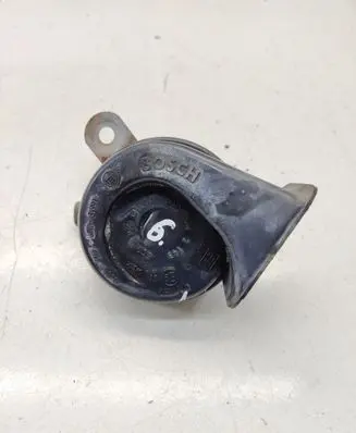 BMW 5 E39 Horn signal 011157