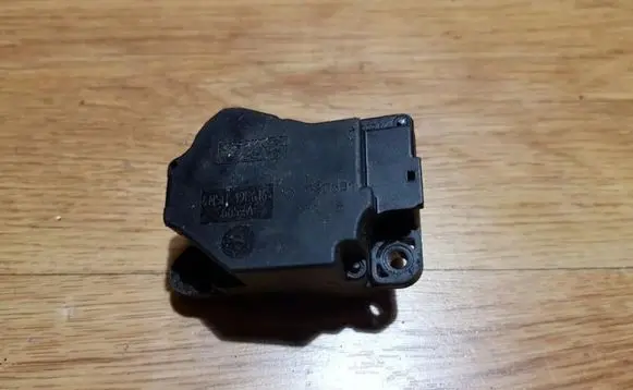 Volvo C30 Air flap motor/actuator 4n5h19e616ab 6652a
