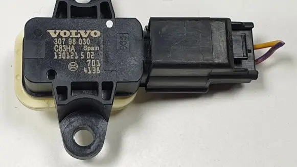 Volvo V60 Airbag deployment crash/impact sensor 30798030