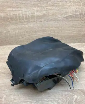 Renault Scenic I Fuse module 8200029340A S108502510C