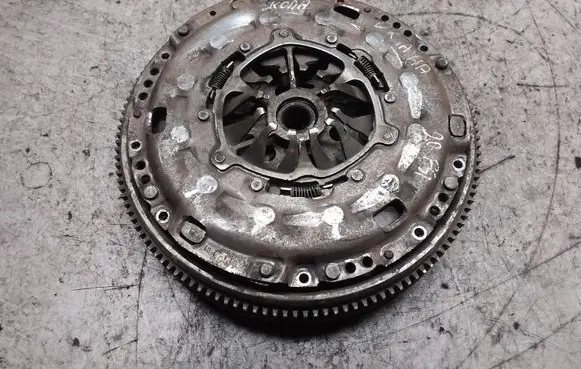 Skoda Octavia Mk2 (1Z) Clutch set kit 06F105264C 03G141031K 03G141025E