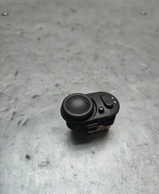 Opel Meriva A Wing mirror switch 13156049 1144