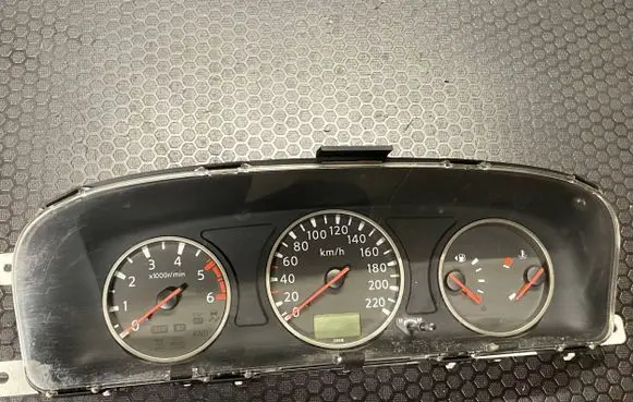 Nissan X-Trail T30 Speedometer (instrument cluster) EQ370 3Z190109