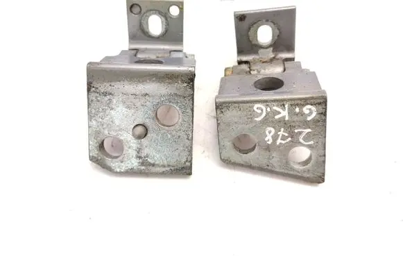 Rear door hinge set