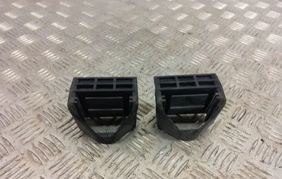 BMW X3 F25 Radiator mount bracket 7593779