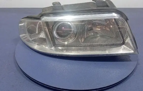 Audi A4 S4 B6 8E 8H Headlight/headlamp 8D0941030AK