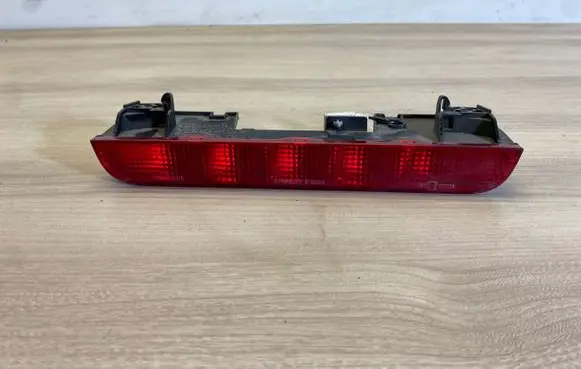 Nissan X-Trail T32 Third/center stoplight P1842 E13020708