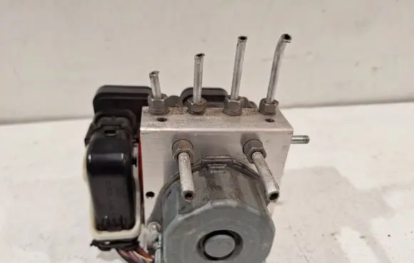 Renault Captur ABS Pump 0265290289
