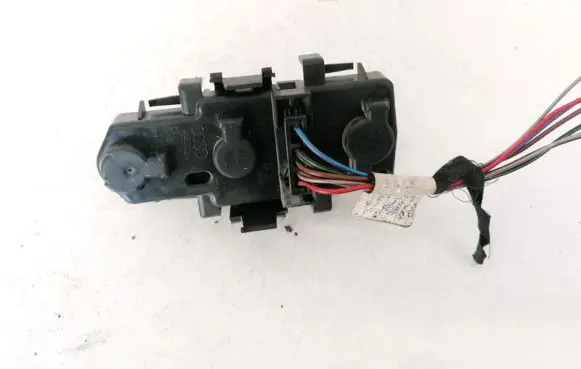 Audi A6 S6 C5 4B Tail light bulb cover holder 148162