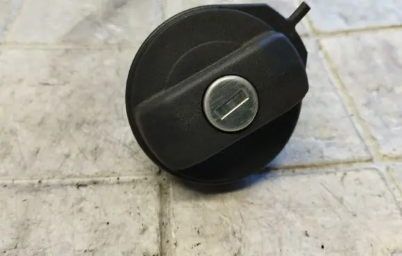 Fuel tank filler cap
